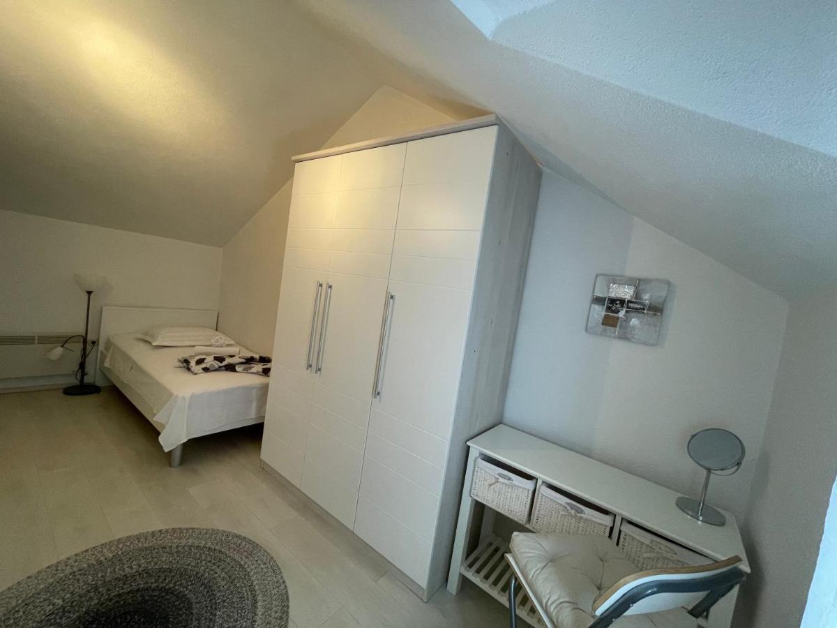Vacation House Marin With Jacuzzi - Bol, Brac Exterior foto